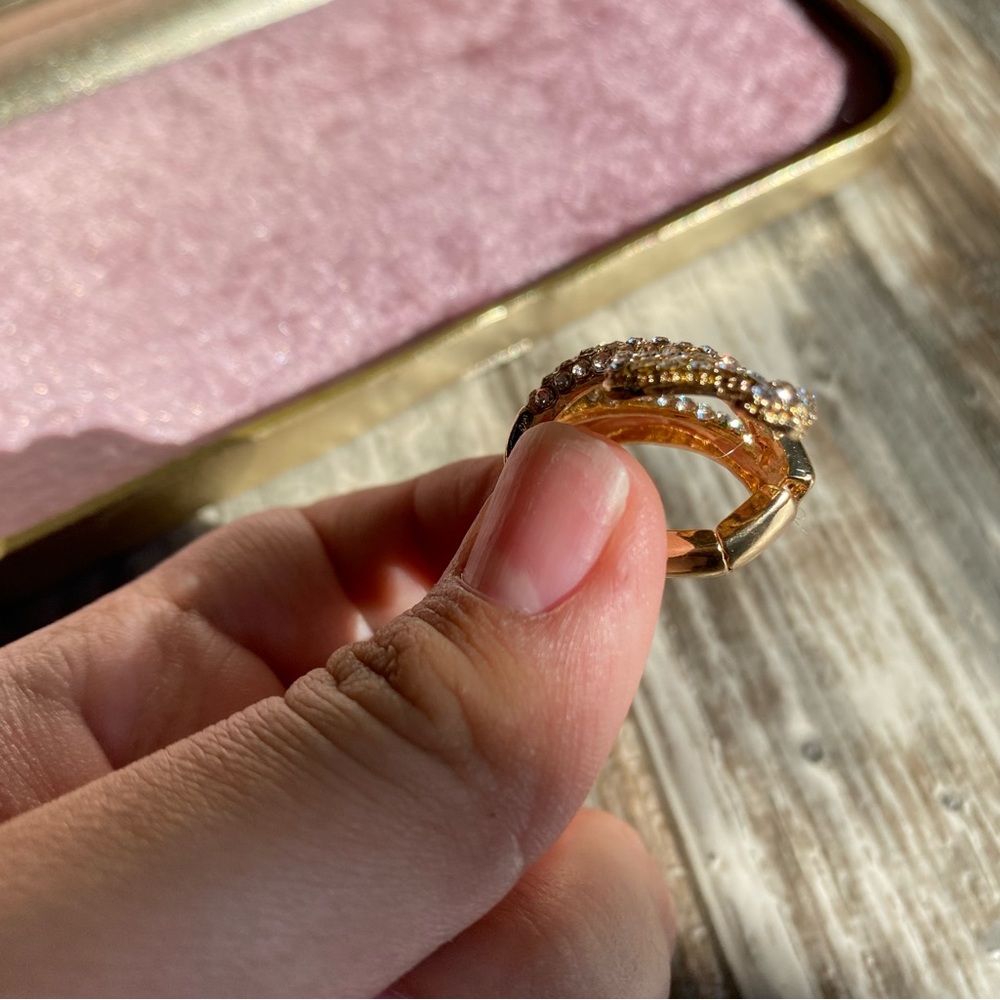 Woman’s Gold ring snake diamonds elastic band - Picture 4 of 12